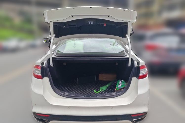 Used Ford Mondeo 2013 2.0L GTDi 200 Luxury Model Trunk
