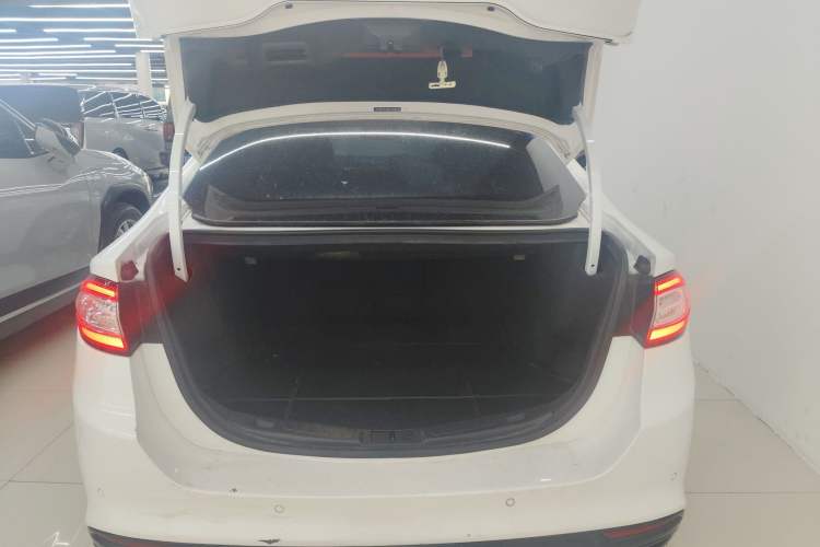 Used Ford Mondeo 2013 2.0L GTDi 200 Luxury Model Trunk