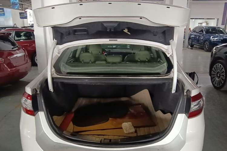 Used Ford Mondeo 2013 2.0L GTDi 200 Fashion Edition Trunk