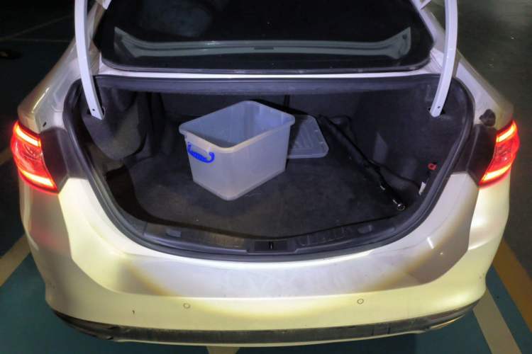 Used Ford Mondeo 2013 2.0L GTDi 200 Luxury Model Trunk