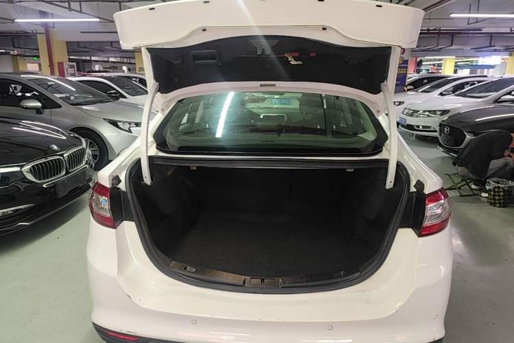 Used Ford Mondeo 2013 1.5L GTDi180 Fashion Edition Trunk