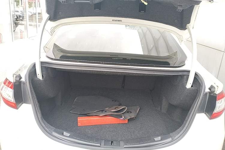 Used Ford Mondeo 2013 2.0L GTDi 200 Luxury Model Trunk