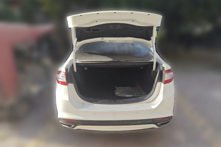 Used Ford Mondeo 2013 2.0L GTDi 200 Luxury Model Trunk