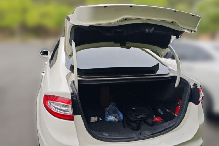 Used Ford Mondeo 2013 2.0L GTDi 200 Fashion Edition Trunk