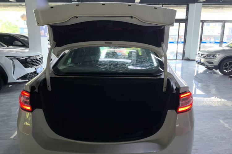 Used Ford Mondeo 2013 2.0L GTDi 200 Fashion Edition Trunk