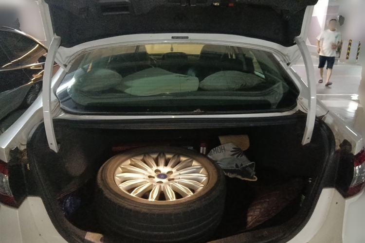 Used Ford Mondeo 2013 2.0L GTDi 200 Luxury Model Trunk