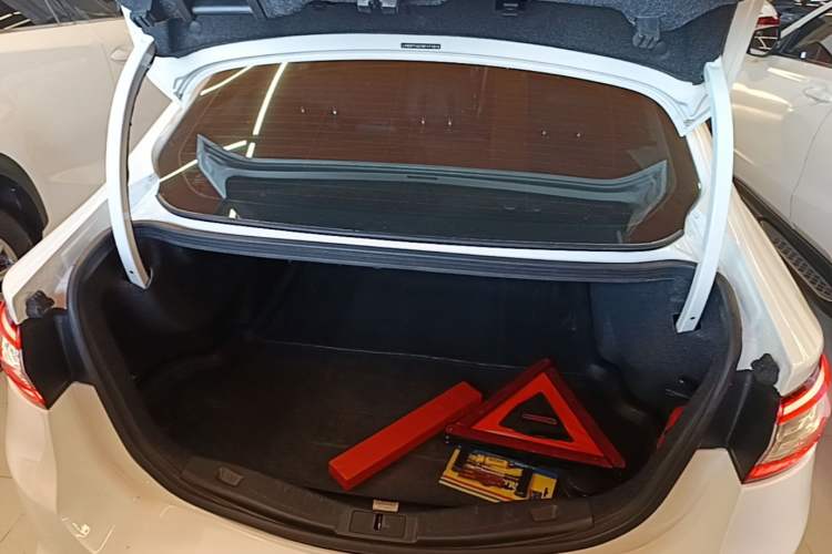 Used Ford Mondeo 2013 2.0L GTDi 200 Fashion Edition Trunk