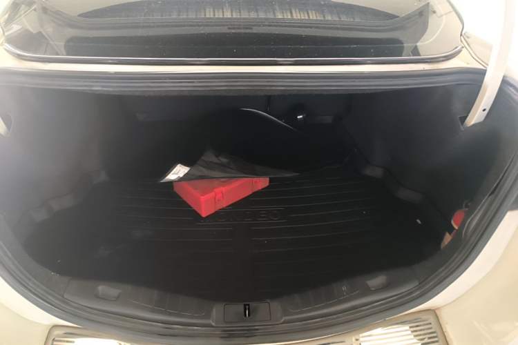 Used Ford Mondeo 2013 2.0L GTDi240 Luxury Sport Model Trunk