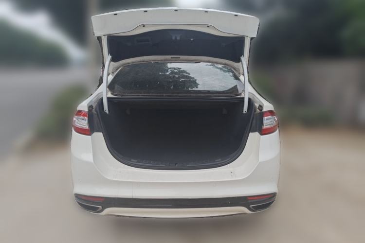 Used Ford Mondeo 2013 2.0L GTDi 200 Luxury Model Trunk