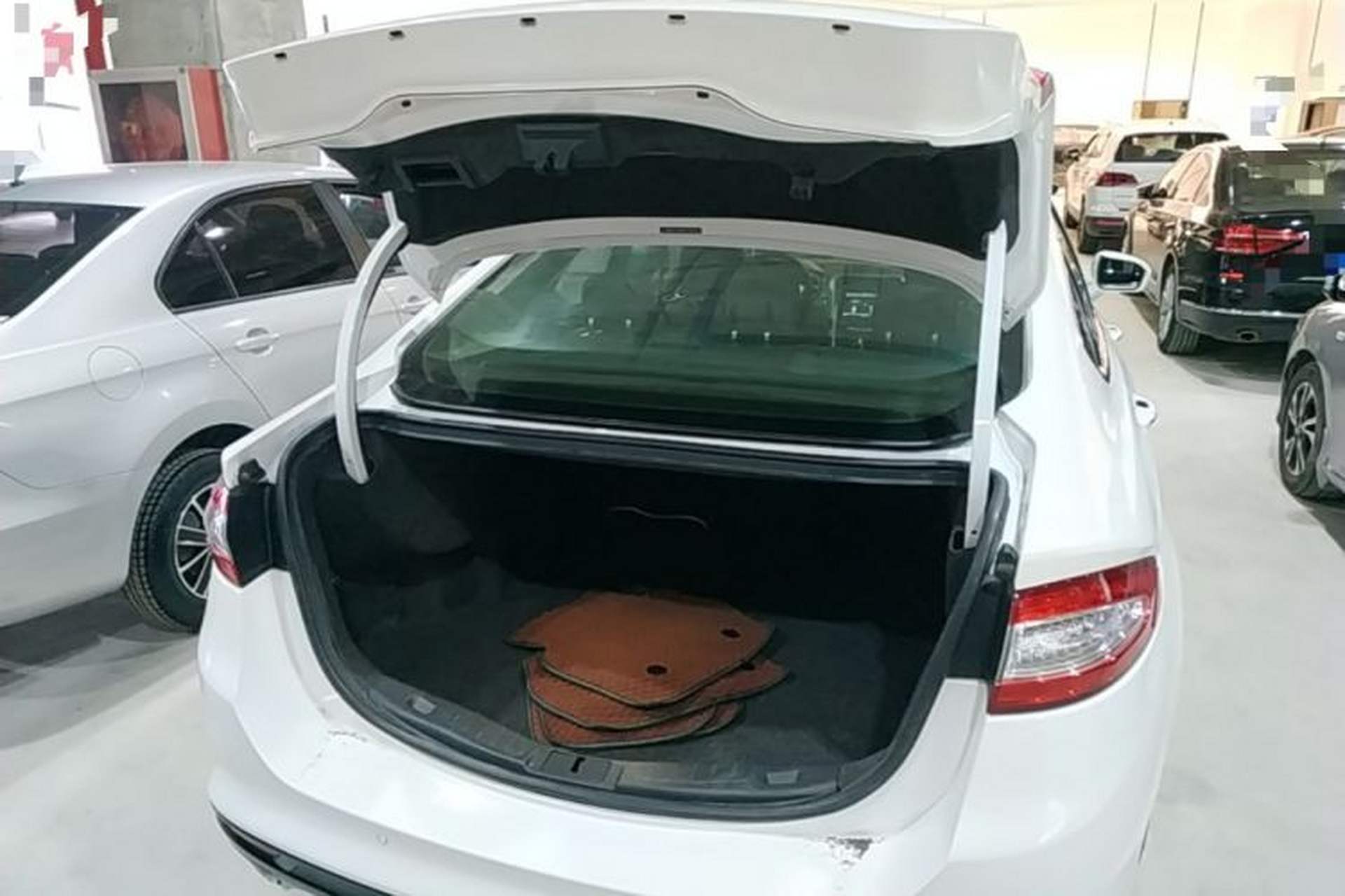 Used Ford Mondeo 2013 2.0L GTDi 200 Luxury Model Trunk