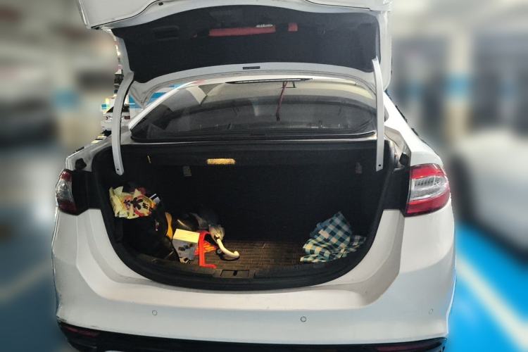Used Ford Mondeo 2013 2.0L GTDi 200 Fashion Edition Trunk