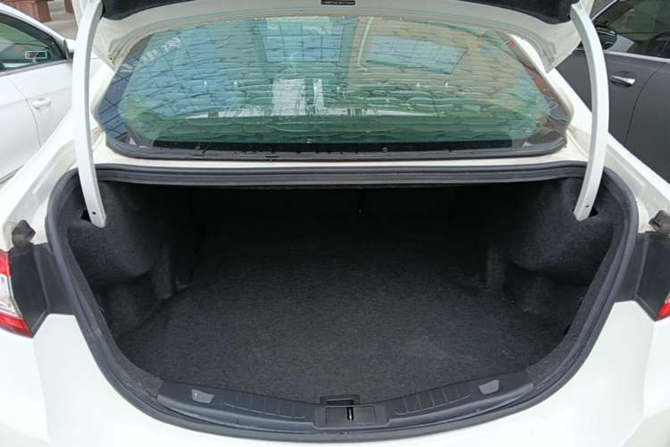 Used Ford Mondeo 2013 2.0L GTDi 200 Luxury Model Trunk