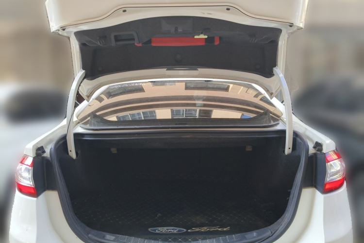 Used Ford Mondeo 2013 2.0L GTDi 200 Fashion Edition Trunk