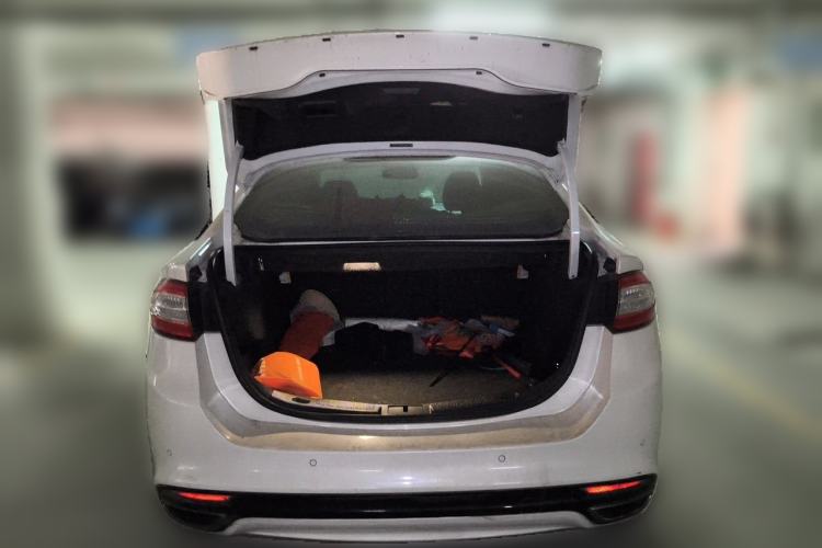 Used Ford Mondeo 2013 2.0L GTDi 200 Luxury Model Trunk