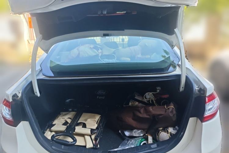 Used Ford Mondeo 2013 2.0L GTDi 200 Fashion Edition Trunk
