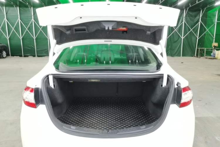 Used Ford Mondeo 2013 2.0L GTDi 200 Fashion Edition Trunk