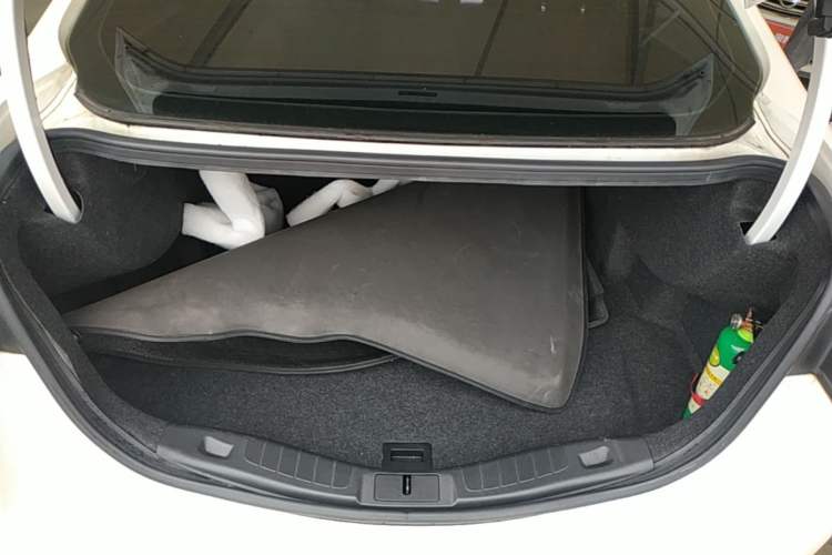 Used Ford Mondeo 2013 2.0L GTDi 200 Fashion Edition Trunk