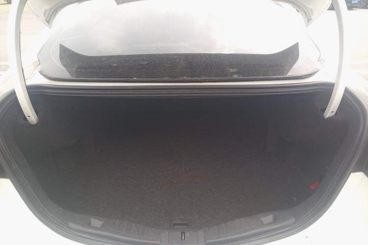 Used Ford Mondeo 2013 2.0L GTDi 200 Luxury Model Trunk