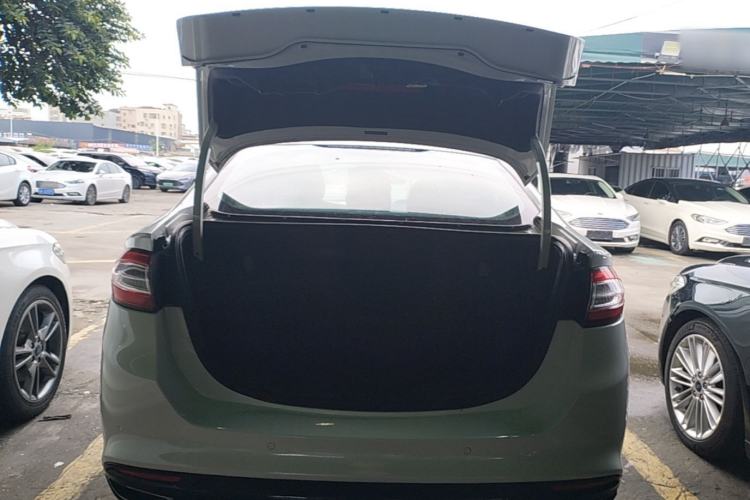 Used Ford Mondeo 2013 2.0L GTDi 200 Luxury Model Trunk