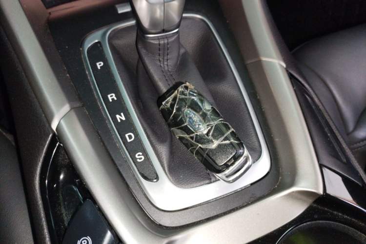 Used Ford Mondeo 2013 2.0L GTDi 200 Luxury Model Vehicle Key