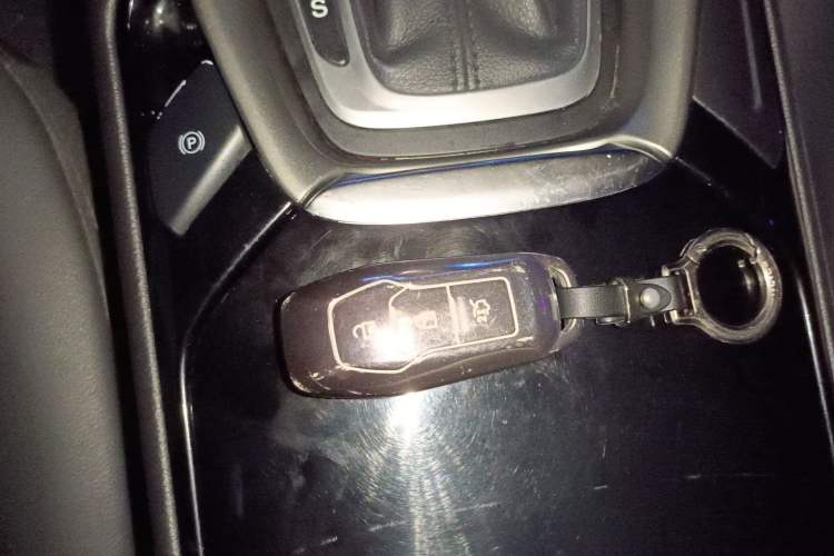 Used Ford Mondeo 2013 2.0L GTDi 200 Fashion Edition Vehicle Key