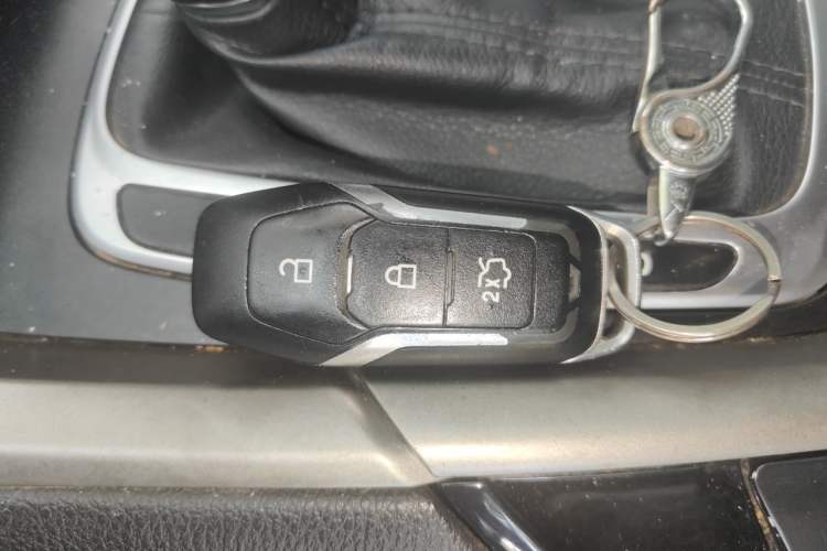 Used Ford Mondeo 2013 2.0L GTDi 200 Fashion Edition Vehicle Key