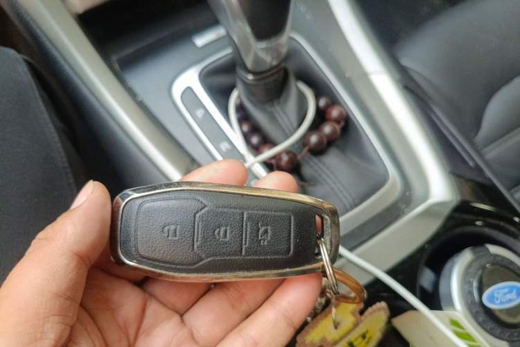 Used Ford Mondeo 2013 2.0L GTDi 200 Luxury Model Vehicle Key
