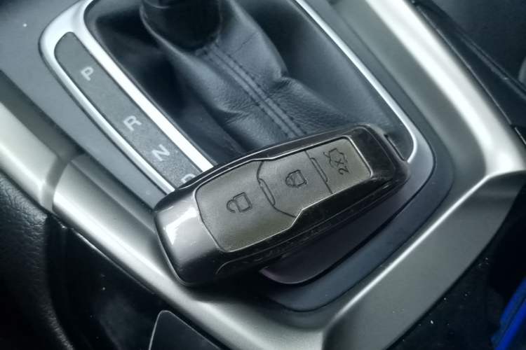 Used Ford Mondeo 2013 2.0L GTDi 200 Luxury Model Vehicle Key
