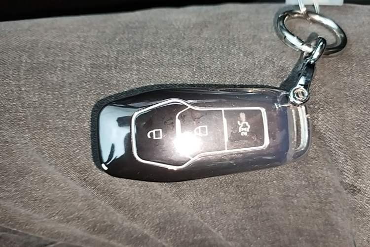Used Ford Mondeo 2013 2.0L GTDi 200 Luxury Model Vehicle Key