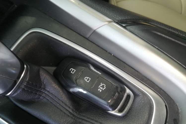 Used Ford Mondeo 2013 2.0L GTDi 200 Luxury Model Vehicle Key
