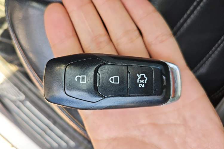 Used Ford Mondeo 2013 2.0L GTDi 200 Fashion Edition Vehicle Key