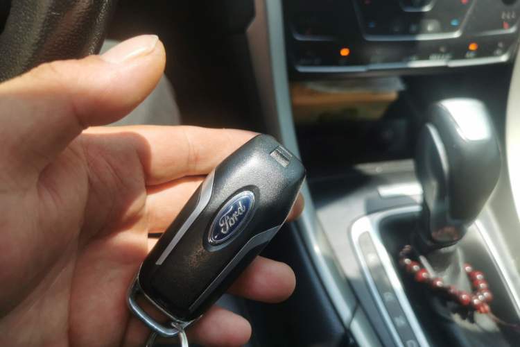 Used Ford Mondeo 2013 2.0L GTDi 200 Luxury Model Vehicle Key
