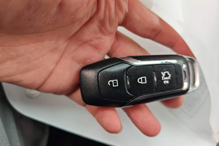 Used Ford Mondeo 2013 2.0L GTDi 200 Fashion Edition Vehicle Key