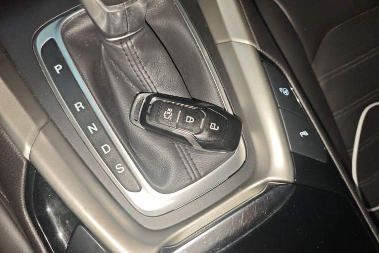 Used Ford Mondeo 2013 2.0L GTDi240 Flagship Edition Vehicle Key