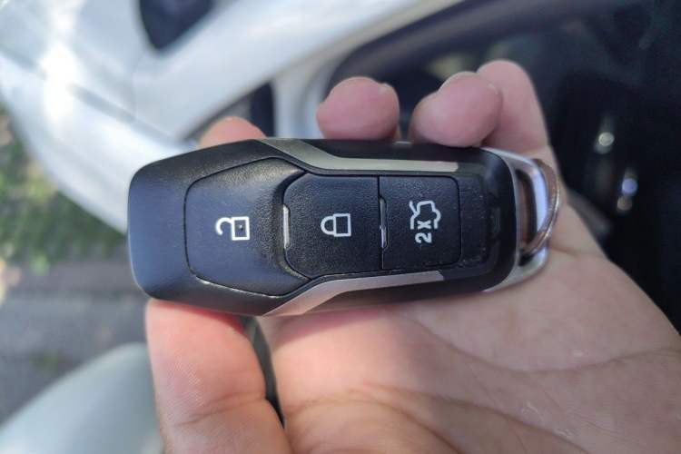Used Ford Mondeo 2013 2.0L GTDi 200 Fashion Edition Vehicle Key