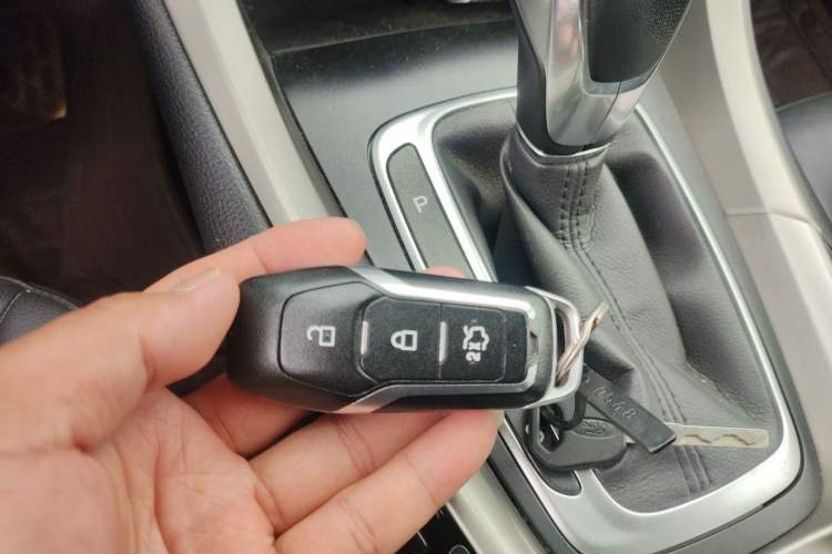 Used Ford Mondeo 2013 2.0L GTDi 200 Fashion Edition Vehicle Key