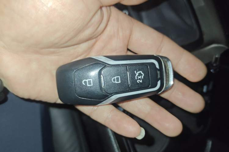 Used Ford Mondeo 2013 2.0L GTDi 200 Luxury Model Vehicle Key