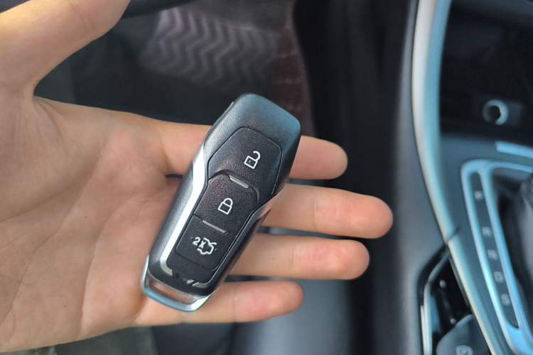 Used Ford Mondeo 2013 2.0L GTDi 200 Luxury Model Vehicle Key