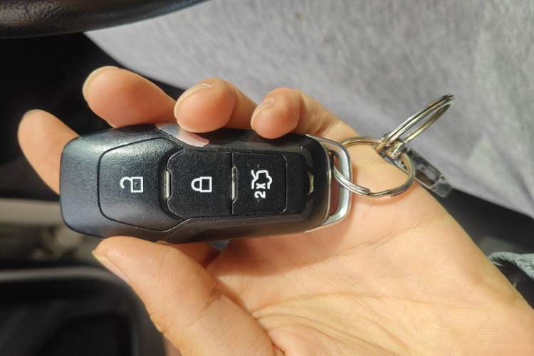 Used Ford Mondeo 2013 2.0L GTDi 200 Luxury Model Vehicle Key