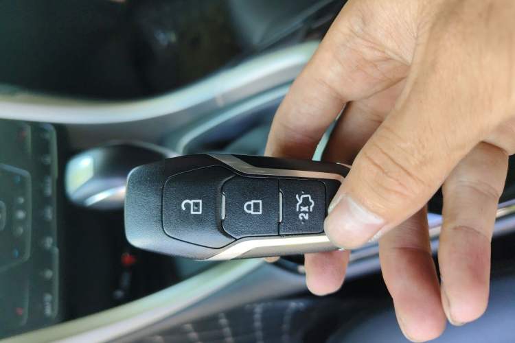 Used Ford Mondeo 2013 2.0L GTDi 200 Luxury Model Vehicle Key