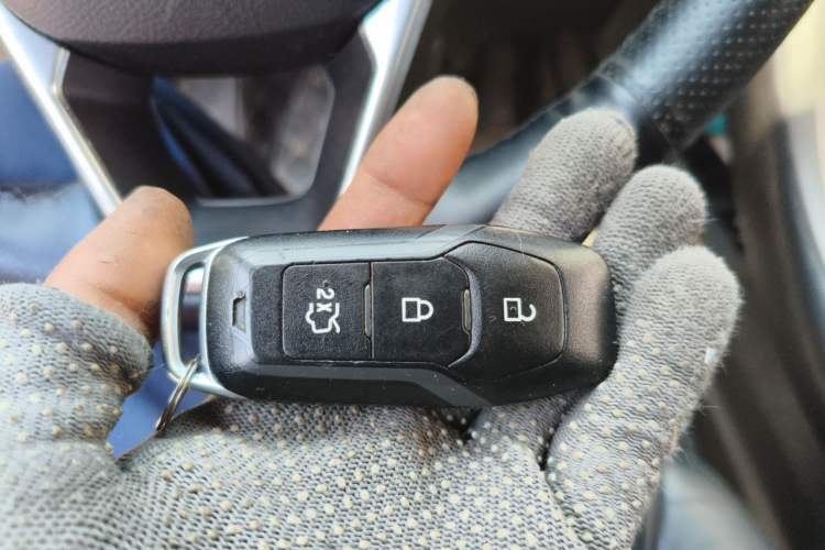 Used Ford Mondeo 2013 2.0L GTDi 200 Luxury Model Vehicle Key