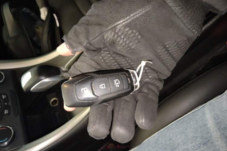 Used Ford Mondeo 2013 2.0L GTDi 200 Fashion Edition Vehicle Key