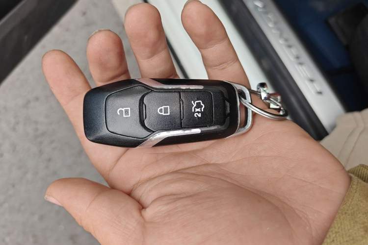 Used Ford Mondeo 2013 2.0L GTDi 200 Luxury Model Vehicle Key