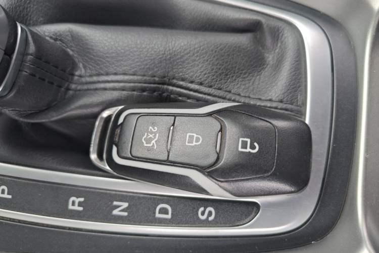 Used Ford Mondeo 2013 2.0L GTDi 200 Luxury Model Vehicle Key