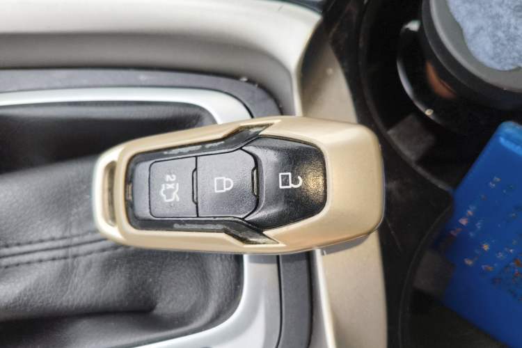 Used Ford Mondeo 2013 2.0L GTDi 200 Fashion Edition Vehicle Key