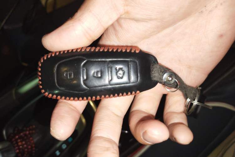 Used Ford Mondeo 2013 2.0L GTDi 200 Fashion Edition Vehicle Key