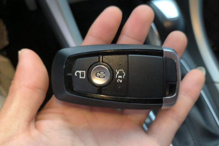 Used Ford Mondeo 2013 2.0L GTDi 200 Fashion Edition Vehicle Key
