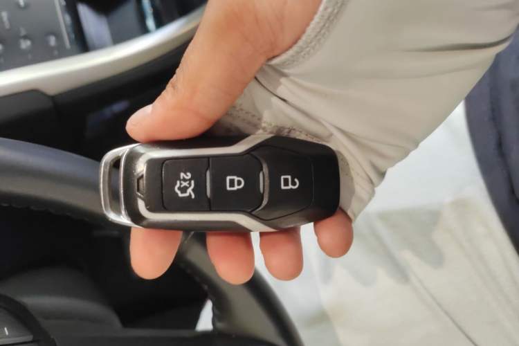 Used Ford Mondeo 2013 2.0L GTDi 200 Fashion Edition Vehicle Key