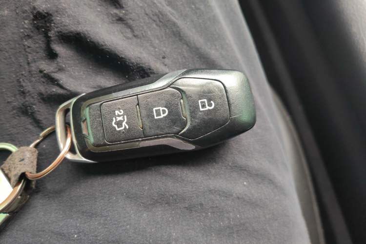 Used Ford Mondeo 2013 2.0L GTDi240 Luxury Sport Model Vehicle Key