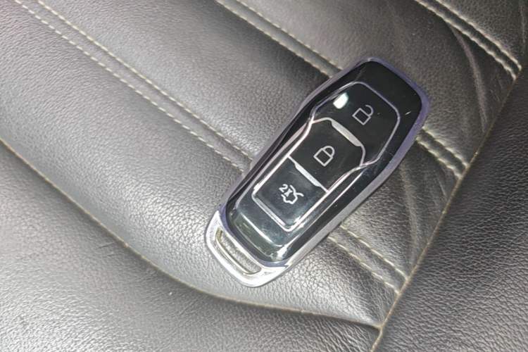 Used Ford Mondeo 2013 2.0L GTDi 200 Luxury Model Vehicle Key